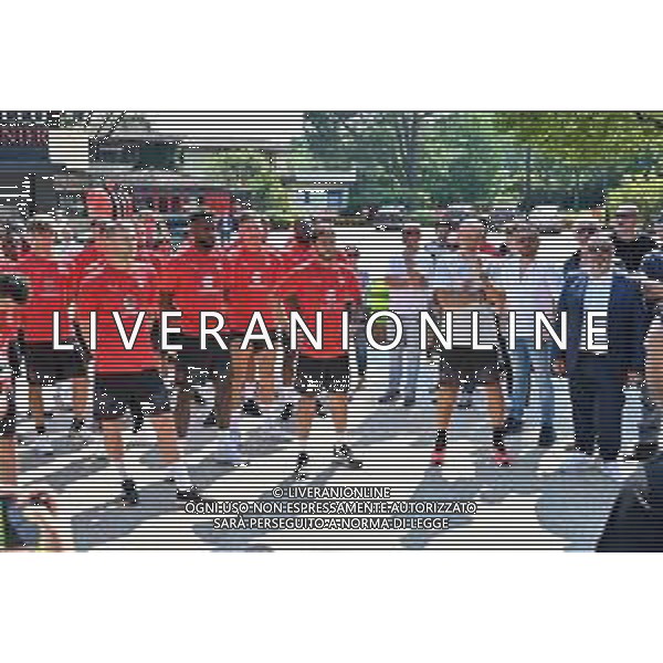TVRG Corteo tifosi Milan Carnago (VA) 10-07-2023 Corteo dei tifosi della Curva Sud del Milan per salutare e incitare la squadra in vista della stagione 2023-2024 foto Roberto Garavaglia/ag. Aldo Liverani sas/ AGENZIA ALDO LIVERANI SAS