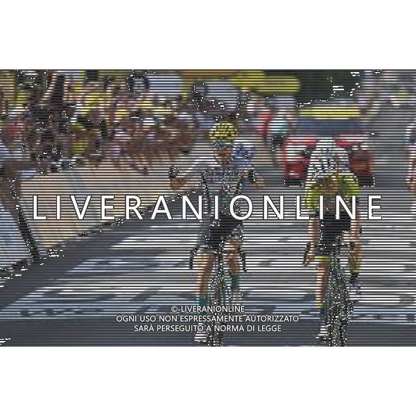 11-07-2023 Tour De France; Tappa 10 Vulcania - Issoire; 2023, Bahrain - Victorious; 2023, Intermarche - Circus Wanty; Bilbao, Peio; Zimmermann, Georg; Issoire; ©SIROTTI / AGENZIA ALDO LIVERANI SAS