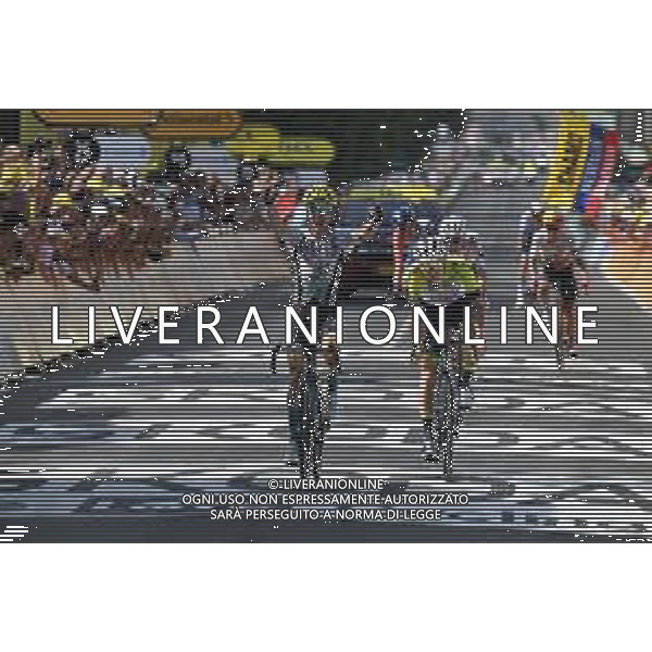 11-07-2023 Tour De France; Tappa 10 Vulcania - Issoire; 2023, Bahrain - Victorious; 2023, Intermarche - Circus Wanty; Bilbao, Peio; Zimmermann, Georg; Issoire; ©SIROTTI / AGENZIA ALDO LIVERANI SAS