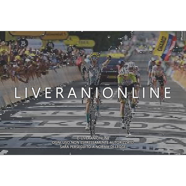 11-07-2023 Tour De France; Tappa 10 Vulcania - Issoire; 2023, Bahrain - Victorious; 2023, Intermarche - Circus Wanty; Bilbao, Peio; Zimmermann, Georg; Issoire; ©SIROTTI / AGENZIA ALDO LIVERANI SAS