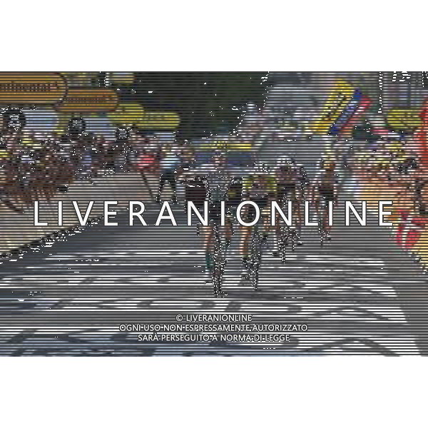 11-07-2023 Tour De France; Tappa 10 Vulcania - Issoire; 2023, Bahrain - Victorious; 2023, Intermarche - Circus Wanty; Bilbao, Peio; Zimmermann, Georg; Issoire; ©SIROTTI / AGENZIA ALDO LIVERANI SAS