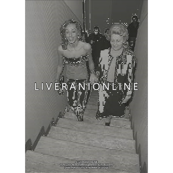 NEG-RETROSPETTIVA MIKE BONGIORNO PRESENTATORE TELEVISIVO NELLA FOTO LA MAMMA DI MIKE BONGIORNO ENRICA CARELLO CON DANIELA ZUCCOLI NELL\'ANNO 1974 A MILANO TRASMISSIONE TELEVISIVA RISCHIATUTTO AG ALDO LIVERANI SAS   