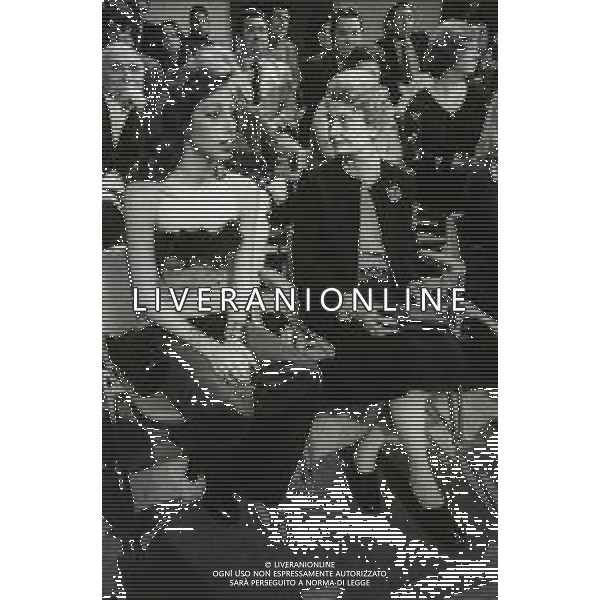 NEG-RETROSPETTIVA MIKE BONGIORNO PRESENTATORE TELEVISIVO NELLA FOTO LA MAMMA DI MIKE BONGIORNO ENRICA CARELLO CON DANIELA ZUCCOLI NELL\'ANNO 1974 A MILANO TRASMISSIONE TELEVISIVA RISCHIATUTTO AG ALDO LIVERANI SAS  