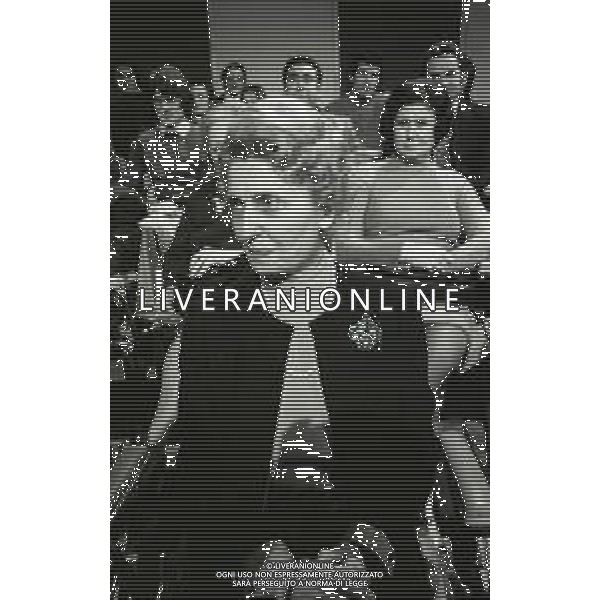 NEG-RETROSPETTIVA MIKE BONGIORNO PRESENTATORE TELEVISIVO NELLA FOTO LA MAMMA DI MIKE BONGIORNO ENRICA CARELLO CON DANIELA ZUCCOLI NELL\'ANNO 1974 A MILANO TRASMISSIONE TELEVISIVA RISCHIATUTTO AG ALDO LIVERANI SAS   
