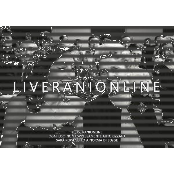 NEG-RETROSPETTIVA MIKE BONGIORNO PRESENTATORE TELEVISIVO NELLA FOTO LA MAMMA DI MIKE BONGIORNO ENRICA CARELLO CON DANIELA ZUCCOLI NELL\'ANNO 1974 A MILANO TRASMISSIONE TELEVISIVA RISCHIATUTTO AG ALDO LIVERANI SAS  