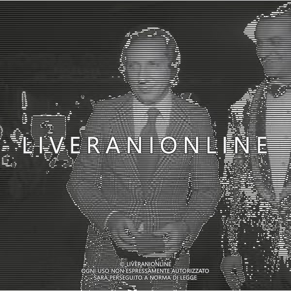 NEG-RETROSPETTIVA MIKE BONGIORNO PRESENTATORE TELEVISIVO NELLA FOTO MIKE BONGIORNO CON DANIELA ZUCCOLI AL CIRCO NELL\'ANNO 1972 AG ALDO LIVERANI SAS  