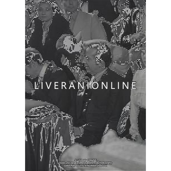 NEG-RETROSPETTIVA MIKE BONGIORNO PRESENTATORE TELEVISIVO NELLA FOTO MIKE BONGIORNO CON DANIELA ZUCCOLI NELL\'ANNO 1977 AD AGRATE BRIANZA AL MATRIMONIO DI MINO REITANO AG ALDO LIVERANI SAS  