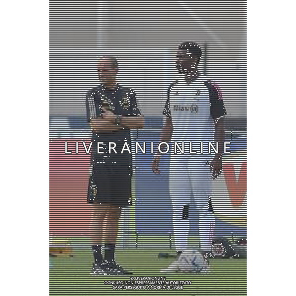 TVMV-Torino 15.07.2023 Continassa © Manuela Viganti/Agenzia Aldo Liverani Allenamento Juventus ritiro estivo 2023/2024 Nella foto: paul pogba e massimiliano allegri ©Viganti/AGENZIA ALDO LIVERANI SAS