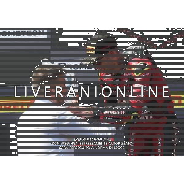 IMOLA 15 07 2023 AUTODROMO ENZO E DINO FERRARI CAMPIONATO DEL MONDO SUPERBIKE GARA 1 VINCITORE ALVARO BAUTISTA DUCATI NELLA FOTO ALVARO BAUTISTA E SINDACO DI IMOLA MARCO PANIERI ©SANNA/AGENZIA ALDO LIVERANI SAS