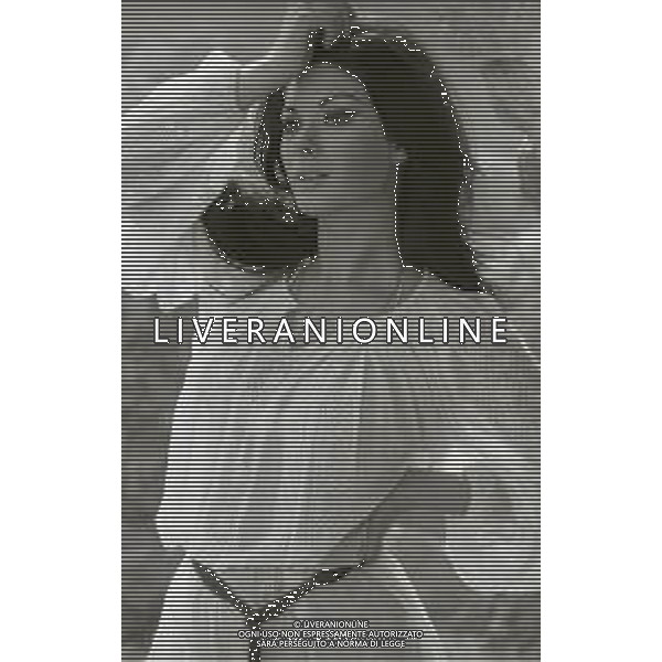 NEG--1970 TAORMINA-RETROSPETTIVA EDWIGE FENECH ATTRICE NELLA FOTO EDWIGE FENECH AG ALDO LIVERANI SAS