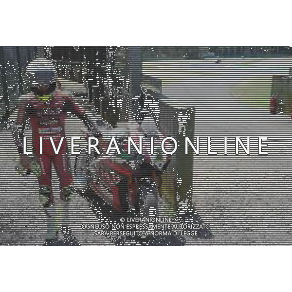 IMOLA 16 07 2023 AUTODROMO ENZO E DINO FERRARI CAMPIONATO DEL MONDO SUPERBIKE GARA 2 VINCITORE TOPRAL RAZGATLIOGLU NELLA FOTO ALVARO BAUTISTA DOPO LA CADUTA FOTOGIANNI SANNA-AG ALDO LIVERANI SAS