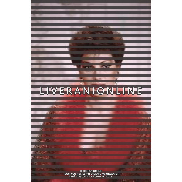 DIAP-RETROSPETTIVA EDWIGE FENECH ATTRICE NELLA FOTO EDWIGE FENECH NELL\'ANNO 1985 NELLA TRASMISSIONE TELEVISIVA RISATISSIMA AG ALDO LIVERANI SAS  