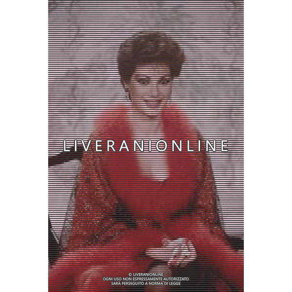 DIAP-RETROSPETTIVA EDWIGE FENECH ATTRICE NELLA FOTO EDWIGE FENECH NELL\'ANNO 1985 NELLA TRASMISSIONE TELEVISIVA RISATISSIMA AG ALDO LIVERANI SAS  