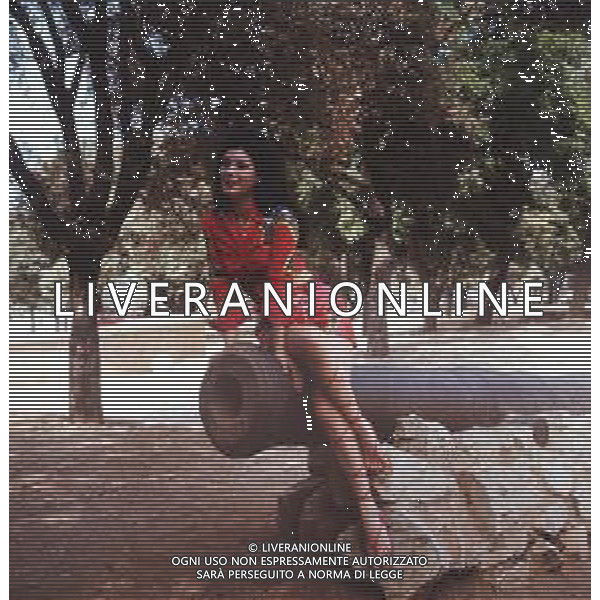 COL-RETROSPETTIVA EDWIGE FENECH ATTRICE NELLA FOTO EDWIGE FENECH ANNI 1970 AG ALDO LIVERANI SAS