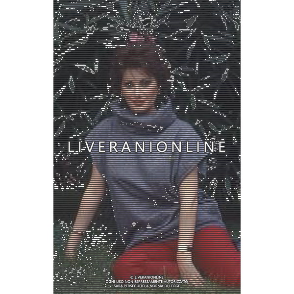 DIAP-RETROSPETTIVA EDWIGE FENECH ATTRICE NELLA FOTO EDWIGE FENECH NELL\'ANNO 1985 AG ALDO LIVERANI SAS
