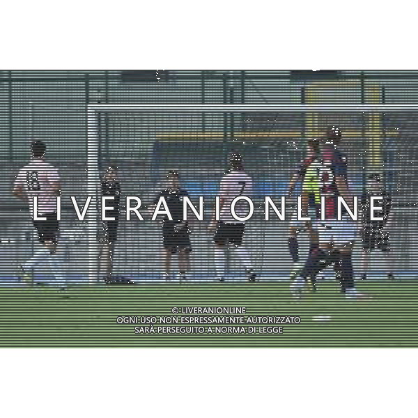 il colpo di testa di Antonio Raimondo (Bologna) termina in rete per il gol del 2 a 0 Bologna vs Palermo gara amichevole Rovereto (TN) 22-07-2023 Stadio Quercia foto Roberto Garavaglia/ag. Aldo Liverani sas /AGENZIA ALDO LIVERANI SAS