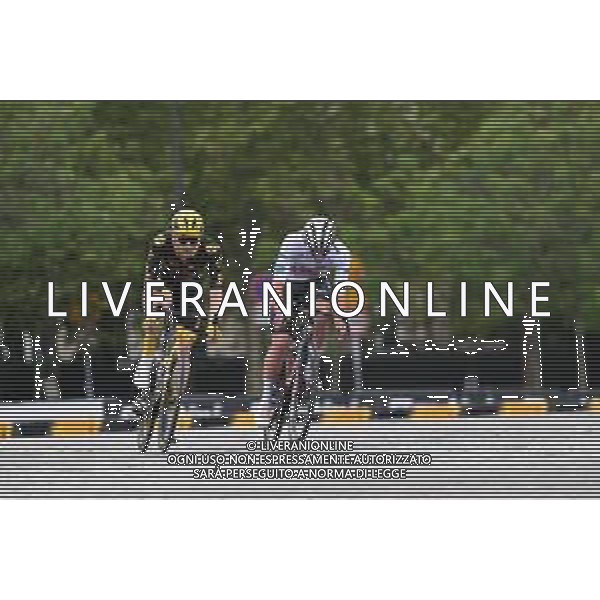 23-07-2023 Tour De France; Tappa 21 Saint Quentin En Yvelines - Paris; 2023, Uae Emirates; 2023, Jumbo - Visma; Pogacar, Tadej; Van Hooydonck, Nathan; Paris; ©SIROTTI/AGENZIA ALDO LIVERANI SAS