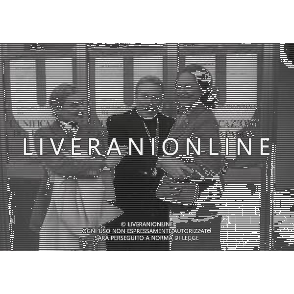 NEG-RETROSPETTIVA RENATA REBALDI CANTANTE LIRICA NELLA FOTO RENATA TEBALDI A SIRMIONE AL RADUNO LIRICO NELL\'ANNO 1981 CON MARIO DEL MONACO AG ALDO LIVERANI SAS 