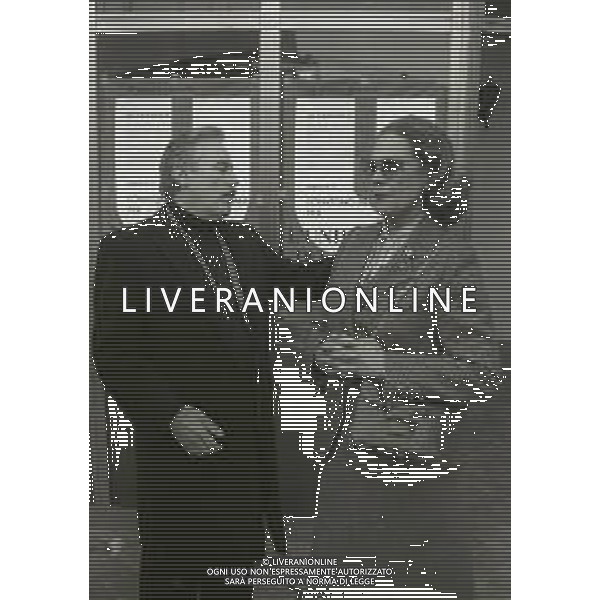 NEG-RETROSPETTIVA RENATA REBALDI CANTANTE LIRICA NELLA FOTO RENATA TEBALDI A SIRMIONE AL RADUNO LIRICO NELL\'ANNO 1981 CON MARIO DEL MONACO AG ALDO LIVERANI SAS 