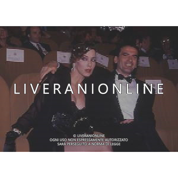 DIAP-RETROSPETTIVA MASSIMO TROISI ATTORE NELLA FOTO MASSIMO TROISI E CLARISSA BURT A VENEZIA NELL\'ANNO 1989 AG ALDO LIVERANI SAS