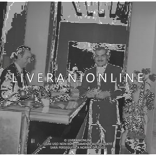 NEG-RETROSPETTIVA OMAR SHARIF ATTORE E GIOCATORE DI BRIDGE NELLA FOTO OMAR SHARIF A ROMA NELL\'ANNO 1968 AG ALDO LIVERANI SAS