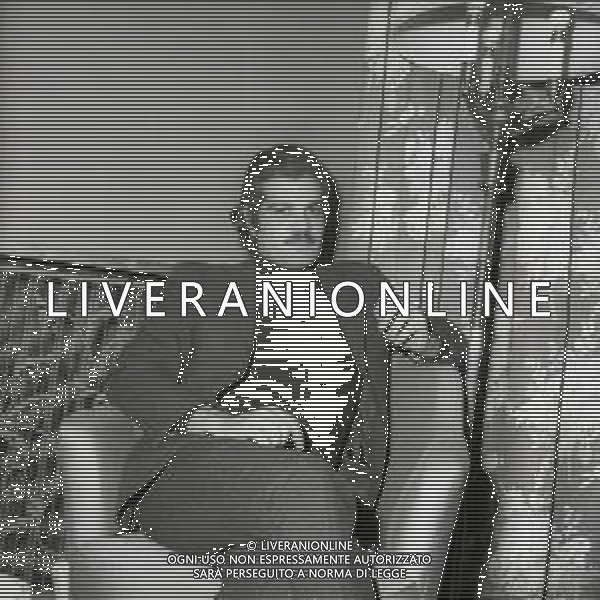 NEG-RETROSPETTIVA OMAR SHARIF ATTORE E GIOCATORE DI BRIDGE NELLA FOTO OMAR SHARIF A ROMA NELL\'ANNO 1968 AG ALDO LIVERANI SAS