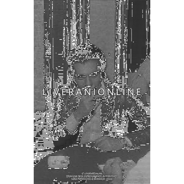 NEG-RETROSPETTIVA OMAR SHARIF ATTORE E GIOCATORE DI BRIDGE NELLA FOTO OMAR SHARIF A VENEZIA NELL\'ANNO 1972 AG ALDO LIVERANI SAS 