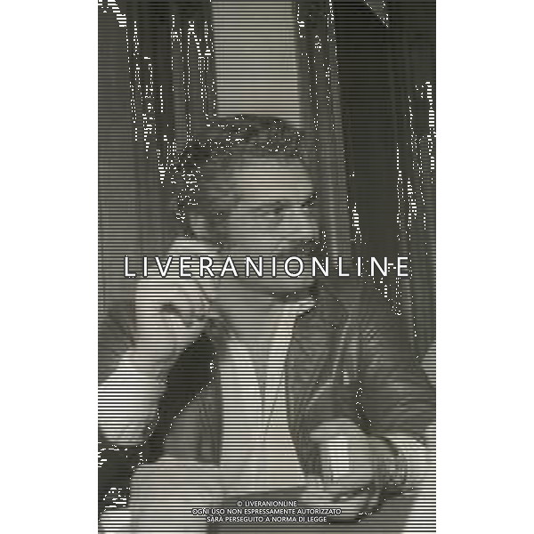 NEG-RETROSPETTIVA OMAR SHARIF ATTORE E GIOCATORE DI BRIDGE NELLA FOTO OMAR SHARIF A VENEZIA NELL\'ANNO 1972 AG ALDO LIVERANI SAS 