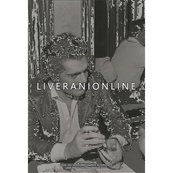 NEG-RETROSPETTIVA OMAR SHARIF ATTORE E GIOCATORE DI BRIDGE NELLA FOTO OMAR SHARIF A VENEZIA NELL\'ANNO 1972 AG ALDO LIVERANI SAS 