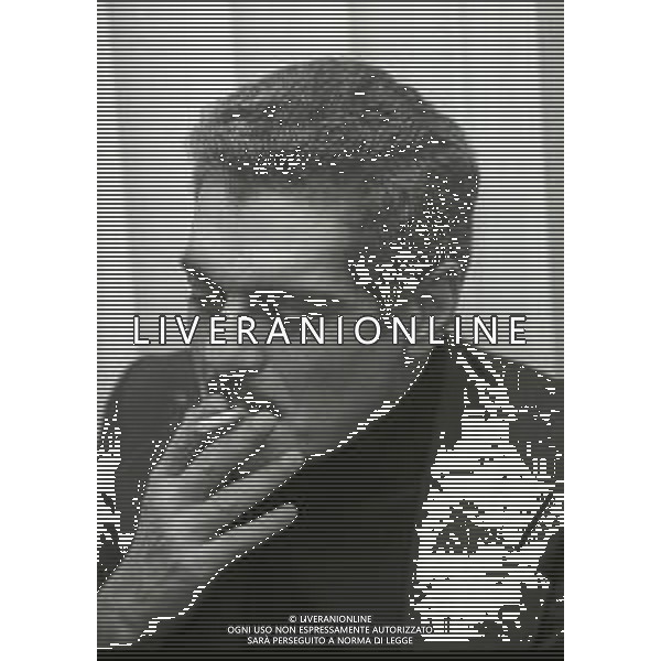 NEG-RETROSPETTIVA OMAR SHARIF ATTORE E GIOCATORE DI BRIDGE NELLA FOTO OMAR SHARIF A MILANO NELL\'ANNO 1973 AG ALDO LIVERANI SAS 