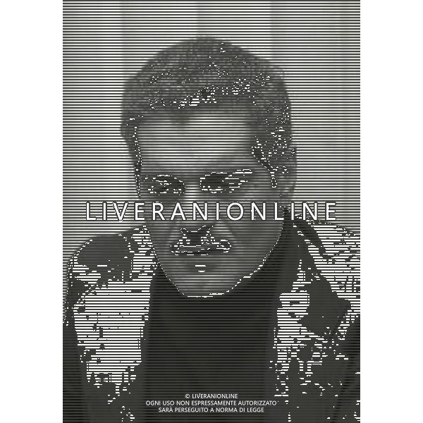 NEG-RETROSPETTIVA OMAR SHARIF ATTORE E GIOCATORE DI BRIDGE NELLA FOTO OMAR SHARIF A MILANO NELL\'ANNO 1973 AG ALDO LIVERANI SAS 