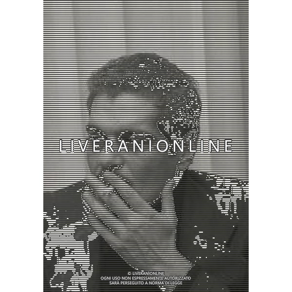 NEG-RETROSPETTIVA OMAR SHARIF ATTORE E GIOCATORE DI BRIDGE NELLA FOTO OMAR SHARIF A MILANO NELL\'ANNO 1973 AG ALDO LIVERANI SAS 