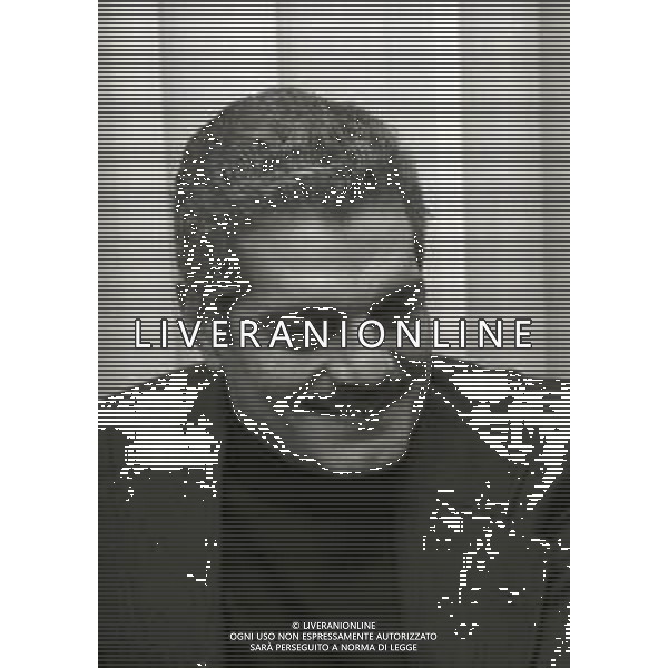 NEG-RETROSPETTIVA OMAR SHARIF ATTORE E GIOCATORE DI BRIDGE NELLA FOTO OMAR SHARIF A MILANO NELL\'ANNO 1973 AG ALDO LIVERANI SAS 