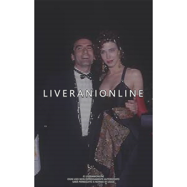 DIAP-RETROSPETTIVA MASSIMO TROISI ATTORE NELLA FOTO MASSIMO TROSI E CLARISSA BURT A VENEZIA NELL\'ANNO 1989 AG ALDO LIVERANI SAS