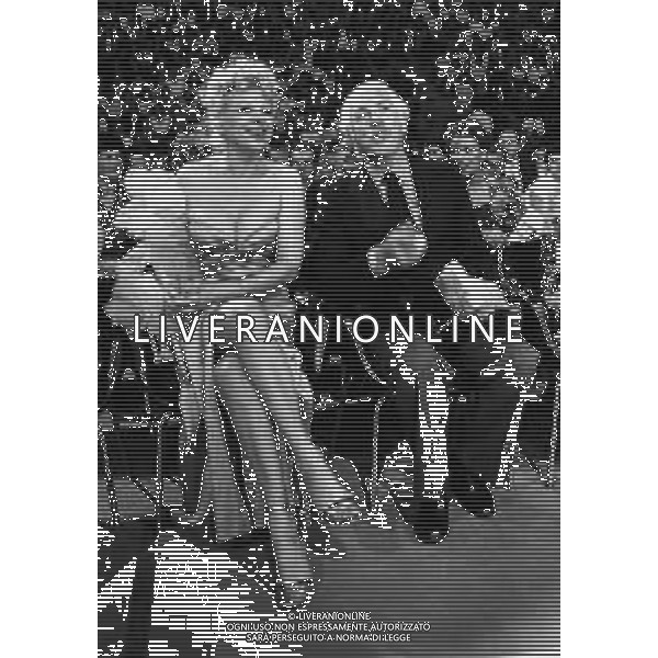 SANDRA MILO, attrice e conduttrice televisiva italiana - RETROSPETTIVA nella foto con Luciano Salce a Taormina nel 1981 ©ARCHIVIO / AGENZIA ALDO LIVERANI SAS