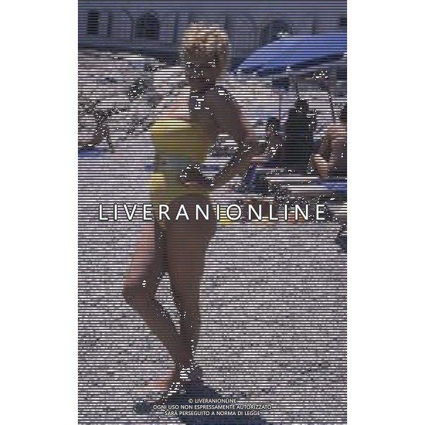RETROSPETTIVA SANDRO MILO ATTRICE NELLA FOTO SANDRA MILO A TAORMINA NELL\'ANNO 1981 AG ALDO LIVERANI SAS 