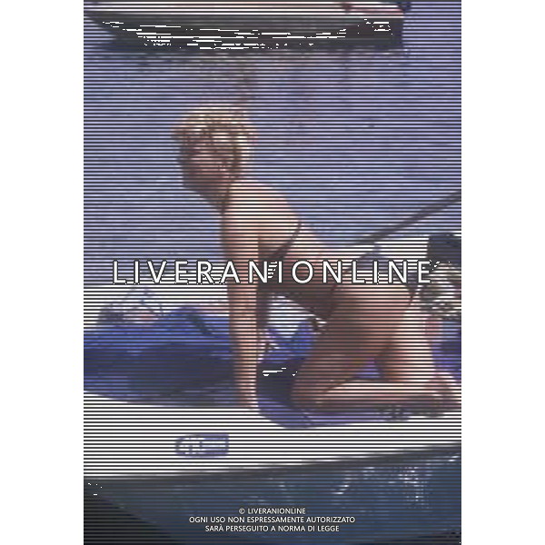 RETROSPETTIVA SANDRO MILO ATTRICE NELLA FOTO SANDRA MILO A TAORMINA NELL\'ANNO 1981 AG ALDO LIVERANI SAS 