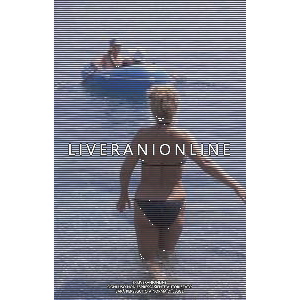 RETROSPETTIVA SANDRO MILO ATTRICE NELLA FOTO SANDRA MILO A TAORMINA NELL\'ANNO 1981 AG ALDO LIVERANI SAS 