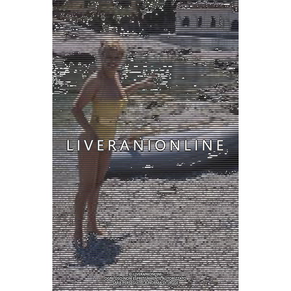 RETROSPETTIVA SANDRO MILO ATTRICE NELLA FOTO SANDRA MILO A TAORMINA NELL\'ANNO 1981 AG ALDO LIVERANI SAS
