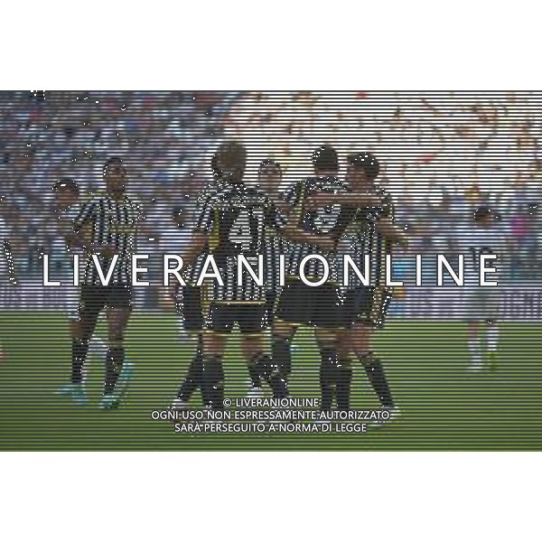 TVMV-Torino 09.08.2023 Allianz Stadium © Manuela Viganti/Agenzia Aldo Liverani Allenamento Juventus Centenario Famiglia Agnelli Nella foto: esultanza juventus dopo il gol di dusan vlahovic ©Viganti/AGENZIA ALDO LIVERANI SAS
