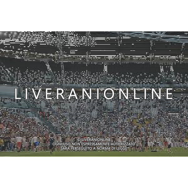 TVMV-Torino 09.08.2023 Allianz Stadium © Manuela Viganti/Agenzia Aldo Liverani Allenamento Juventus Centenario Famiglia Agnelli Nella foto: invasione di campo dei tifosi nel finale ©Viganti/AGENZIA ALDO LIVERANI SAS