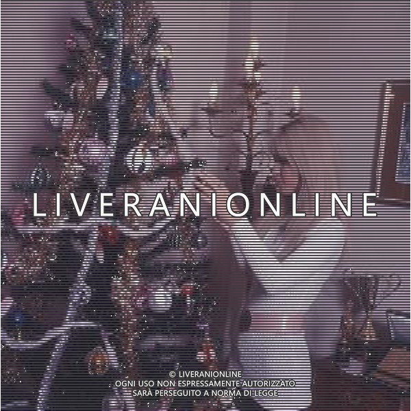 COL-1969 MILANO RETROSPETTIVA DORI GHEZZI CANTANTE NELLA FOTO DORI GHEZZI AG ALDO LIVERANI SAS 