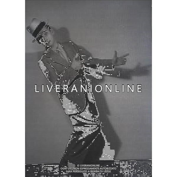 NEG-RETROSPETTIVA RENATO RASCEL ATTORE NELLA FOTO RENATO RASCEL A FORLI\' NELL\'ANNO 1937 AG ALDO LIVERANI SAS  