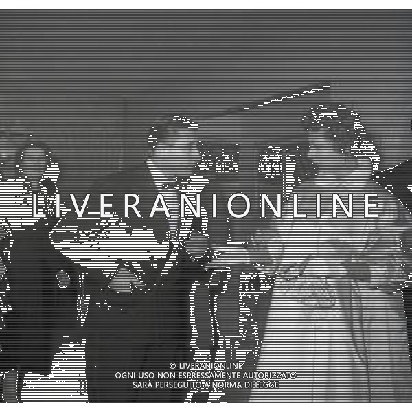 NEG-RETROSPETTIVA RENATO RASCEL ATTORE NELLA FOTO RENATO RASCEL NELL\'ANNO 1950 A ROMA ALLA PRIMA CINEMATOGRAFICA LA TUNICA AG ALDO LIVERANI SAS 