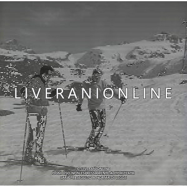 NEG-RETROSPETTIVA RENATO RASCEL ATTORE NELLA FOTO RENATO RASCEL A CERVINIA NELL\'ANNO 1965 AG ALDO LIVERANI SAS  