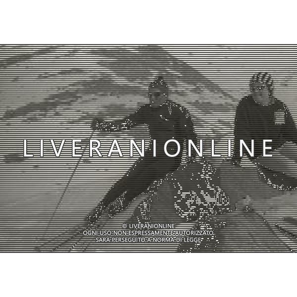 NEG-RETROSPETTIVA RENATO RASCEL ATTORE NELLA FOTO RENATO RASCEL A CERVINIA NELL\'ANNO 1965 AG ALDO LIVERANI SAS  