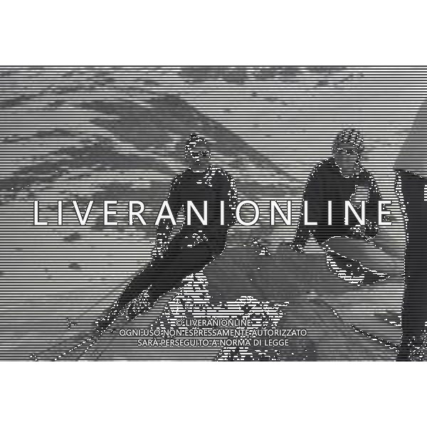 NEG-RETROSPETTIVA RENATO RASCEL ATTORE NELLA FOTO RENATO RASCEL A CERVINIA NELL\'ANNO 1965 AG ALDO LIVERANI SAS  