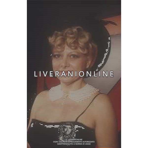 RETROSPETTIVA SANDRO MILO ATTRICE NELLA FOTO SANDRA MILO A MILANO NELL\'ANNO 1982 NELLA TRASMISSIONE TELEVISIVA “BLITZ“ AG ALDO LIVERANI SAS 