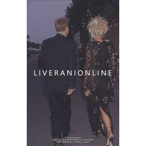 RETROSPETTIVA SANDRO MILO ATTRICE NELLA FOTO SANDRA MILO NELL\'ANNO 1990 A VENEZIA CON GIANNI DEI AG ALDO LIVERANI SAS
