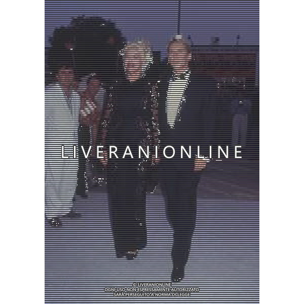 RETROSPETTIVA SANDRO MILO ATTRICE NELLA FOTO SANDRA MILO NELL\'ANNO 1990 A VENEZIA CON GIANNI DEI AG ALDO LIVERANI SAS